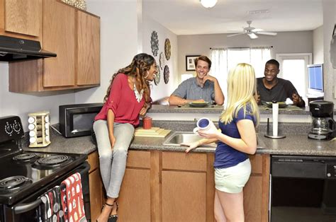 Photos of Statesboro Student Apartments - Cambridge at Southern