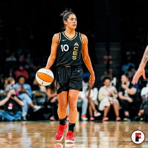 Does kelsey plum have a husband is he married rumors of lesbian dating ...