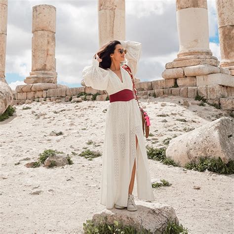 Cotton Dresses for a Seamless Transition Into Fall: Easy, Breezy Style ...