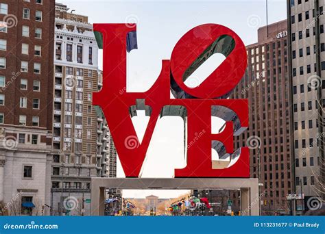 Love Sculpture in Philadelphia, Pennsylvania Editorial Photography ...