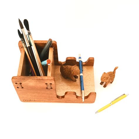 Pen Stand – Roohani Rang