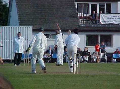 Sleep bowls Hunter behind his legs | Cricinfo.com