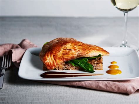 Heck's Cafe Restaurant in Avon, Ohio City, and Beachwood