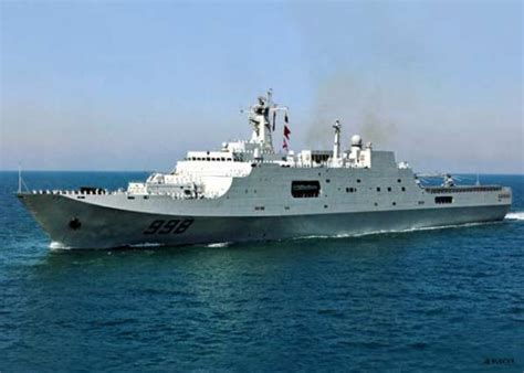 中国海军新年下水第一舰：20000吨的“第六座大山”来了-腾讯网