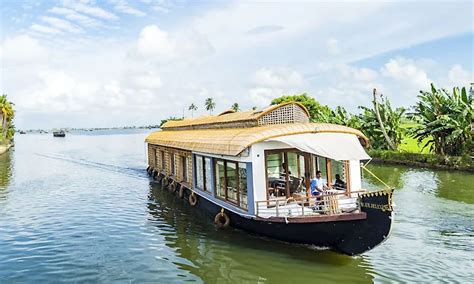 Velvet Routes - travel agency
