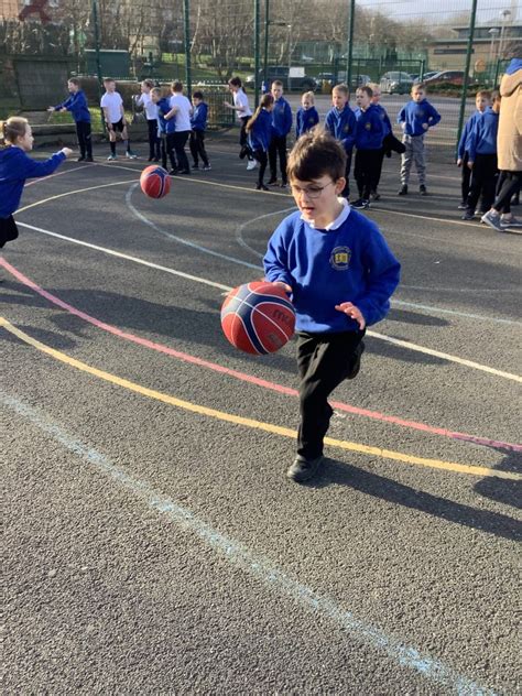 Primary Basketball Class 的图像结果