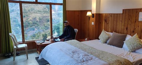 ZOSTEL SHANGARH (Kullu, Himachal Pradesh) - Hostel Reviews, Photos ...
