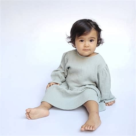 Crinkled Muslin Puffed Sleeves Dress - Sage – snugglyspaces