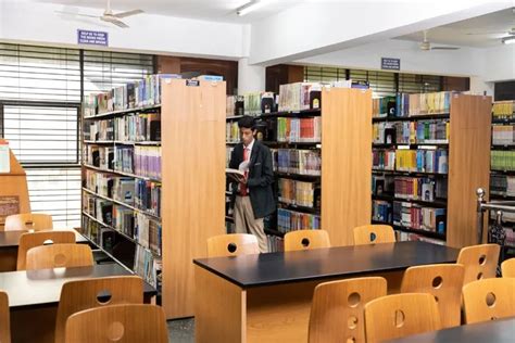 Indian Academy Degree College Bangalore Campus: Photos, Virtual Tour