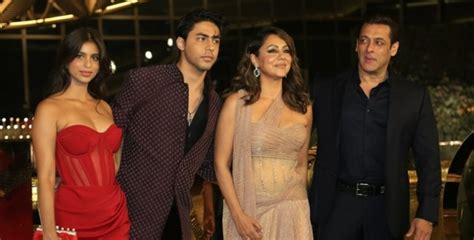 Salman Khan's Rare Video With Shah Rukh Khan's Wife Gauri & Kids Aryan ...