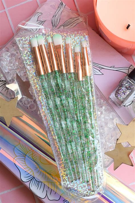 Set de Brochas Ojos x 7 Piezas Mango Escarcha – MY2238 – Valmar