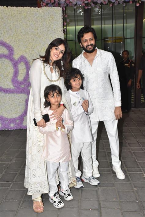 Riteish Deshmukh and Genelia D’Souza Make A Stunning Appearance With ...
