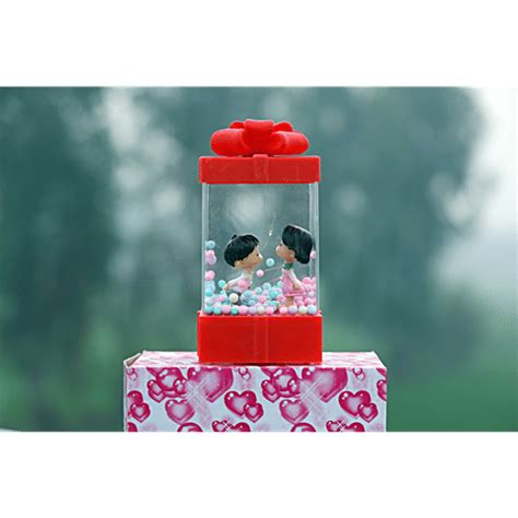 Buy JBG Home Store Valentines Day Romantic Couple Love Statue Gift ...