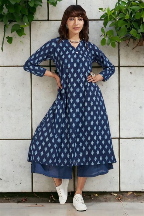 single box pleat v-neck kurta - enchanting indigo & symmetry charm ...