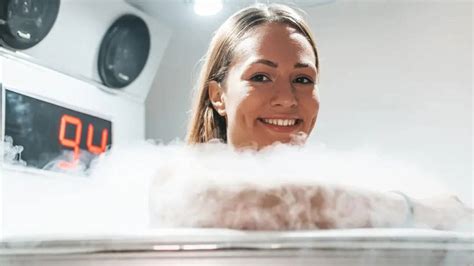 Should You Take Cryotherapy? Know It's Benefits And Risks