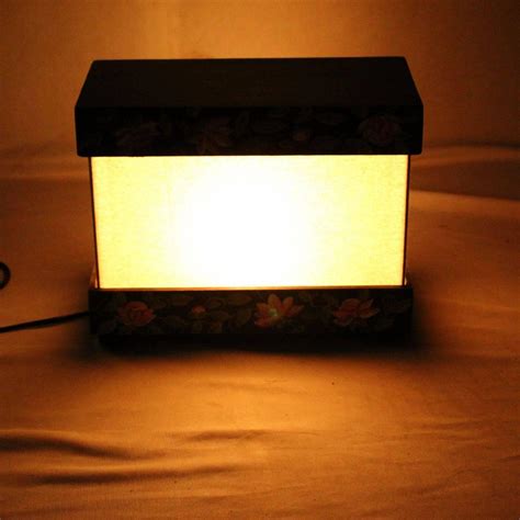 Wooden Rectangular Flower Print Textured Table Lamp