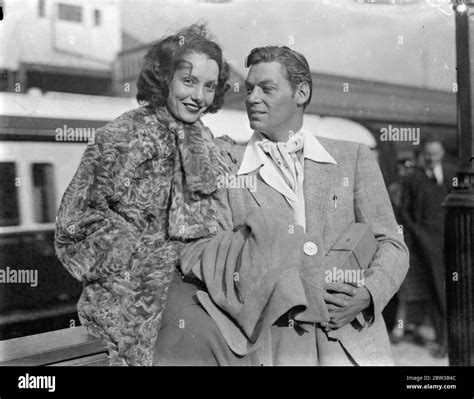 Lupe Velez , Mexican actress with her husband , Johnny ( Tarzan ...