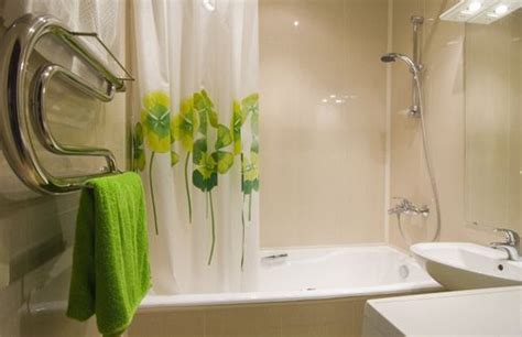 21 bathroom curtain designs for a unique look
