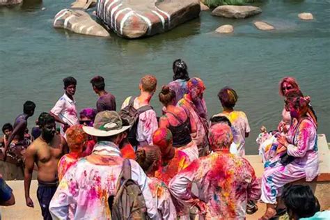 Holi: Don’t miss the celebrations here!