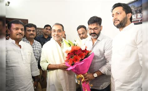 पवन सिंह की बीजेपी में हुई घर वापसी, कुशवाहा भी मान गए, बिहार में एनडीए ...