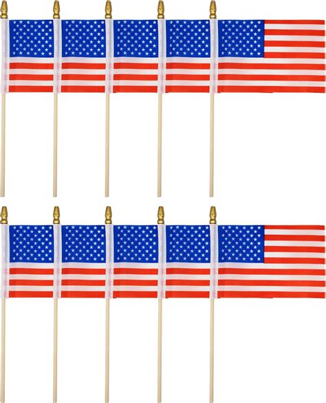Amazon.com : Dohia Small American Flags on Stick Outdoor Decor Small US ...