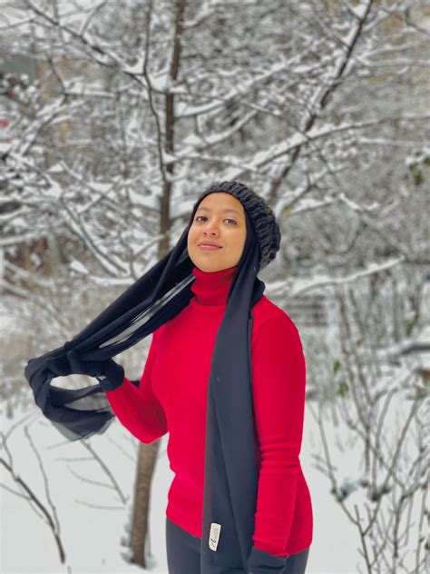 THE BLACK HIJAB – anahco