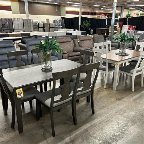 Discount Store 的图像结果