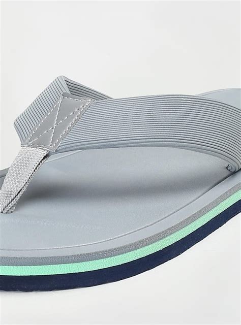 Buy Men Solid V-Strap Slippers Online at just Rs. 399.0 - 1000012978286 ...