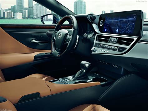 Lexus ES (2024) - pictures, information & specs