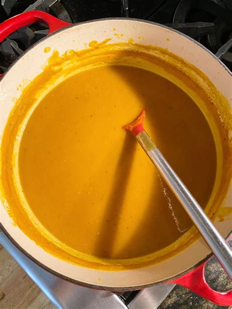 Easy Dairy-Free Pumpkin Bisque Recipe | healthyGFfamily.com