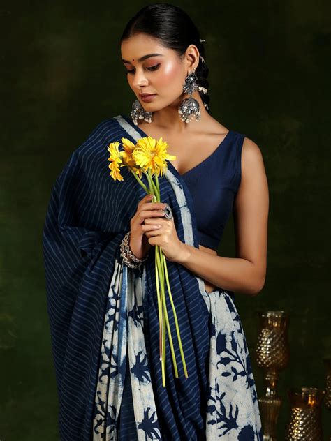 Buy Indigo Printed Cotton Saree With Unstitched Blouse Piece Online at ...
