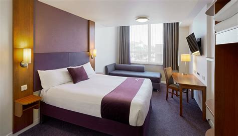 PREMIER INN ABERDEEN CITY CENTRE HOTEL (Scotland) - 2026 Hotel Reviews ...