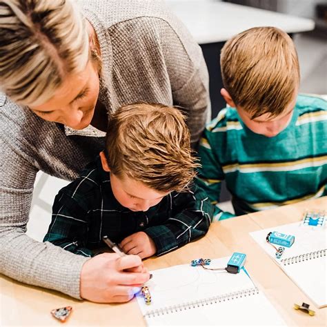 CircuitScribe Circuit Scribe Non-Toxic Conductive Ink Pen for Kids ...