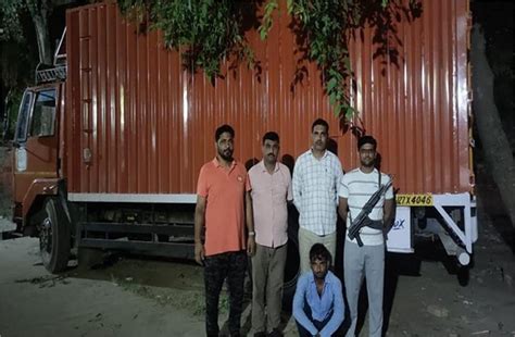 अंग्रेजी शराब की भारी खेप से भरा एक और कंटेनर काबू, 1 आरोपी गिरफ्तार ...