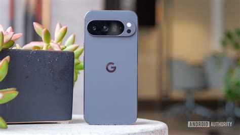 Pixel 11: Weight & Display Improvements Needed to Beat iPhone 17 - memesita.com - Memesita