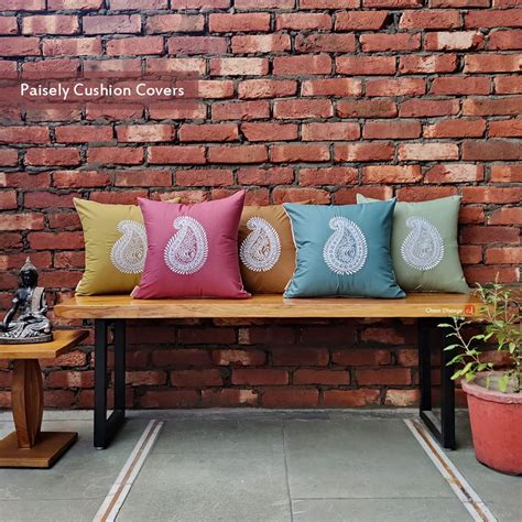 Buy Chaar Dhaage Paisley Collection, Set of 5 Cushion Covers ...