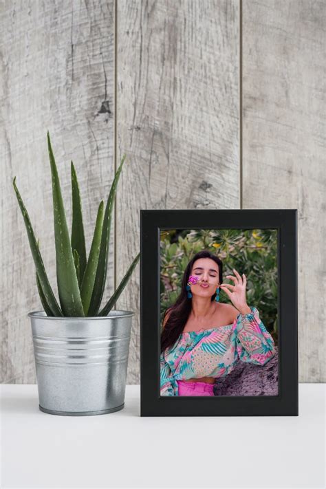 Table Top Photo Frames Starting @ Rs 375 | Premium Quality Photo Frames