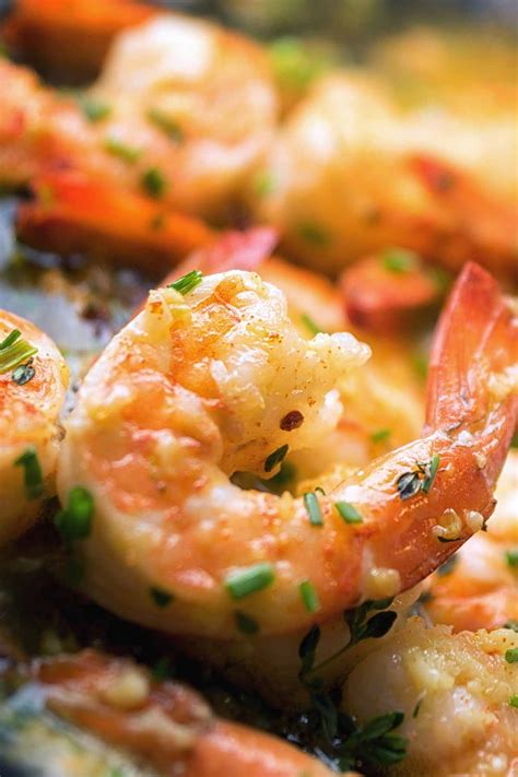 Tiger Shrimp with Garlic Butter - IzzyCooking