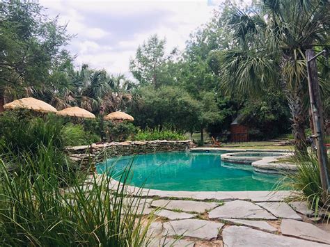 MOON RIVER RANCH (Satin) - Ranch Reviews, Photos, Rate Comparison ...