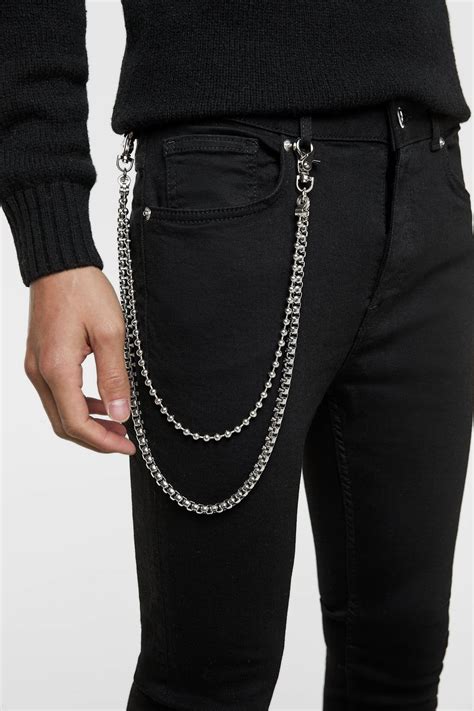 Chain On Jeans Trend at Jamie Spinelli blog