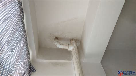 屋顶排水管漏水是什么原因？ - 优久防水百科