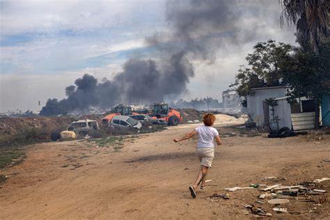 Israel-Gaza War: Photos that Defined a Year of Conflict - The New York ...