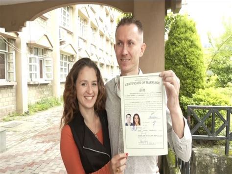 Russian-born man, Ukrainian woman tie knot in Dharamshala with message ...