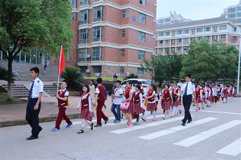 南昌大学有几个校区，每个校区是什么学生读的 。-百度经验