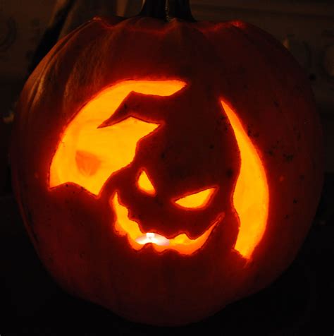Easy Ghost Pumpkin Carving