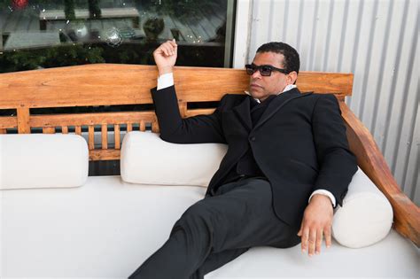 Interview a Famous Person 的图像结果