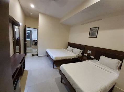 FABHOTEL GOKULDHAM (Surat, Gujarat) - Hotel Reviews, Photos, Rate ...