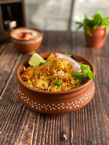 Paneer Bhurji & 9 Other Paneer Dishes for Weight Loss | Wellversed