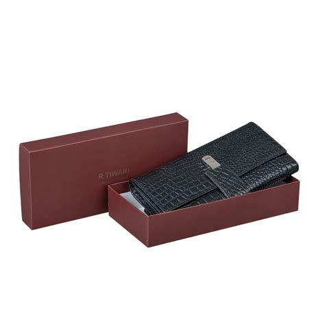 R Tiwari : Stitching dreams into reality