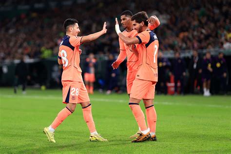 Barcelona boss Flick explains Frenkie de Jong being benched - Get ...